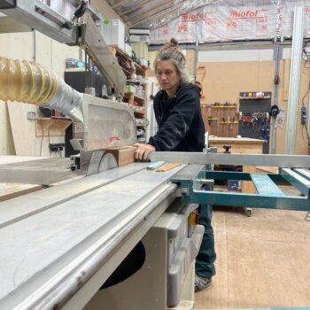 Nienke aan het werk